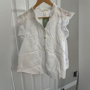 White Linen H&M ruffled shirt. NWT